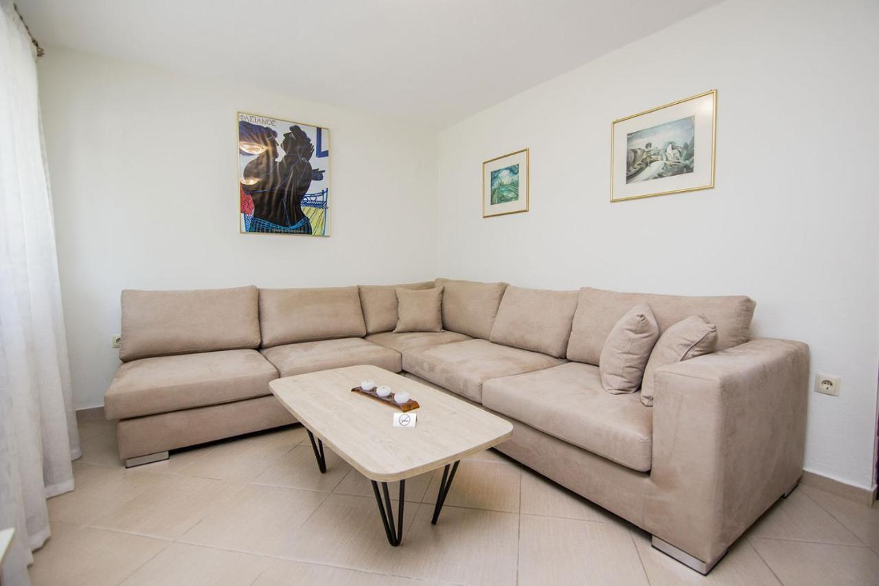 Kasta Bnb Ofrinion Ngoại thất bức ảnh